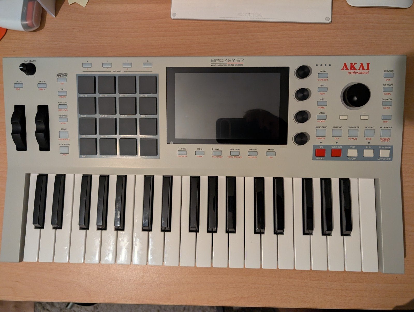MPC Key 37 Gen2, Ophalen of Verzenden, Zo goed als nieuw, Overige aantallen, Overige merken