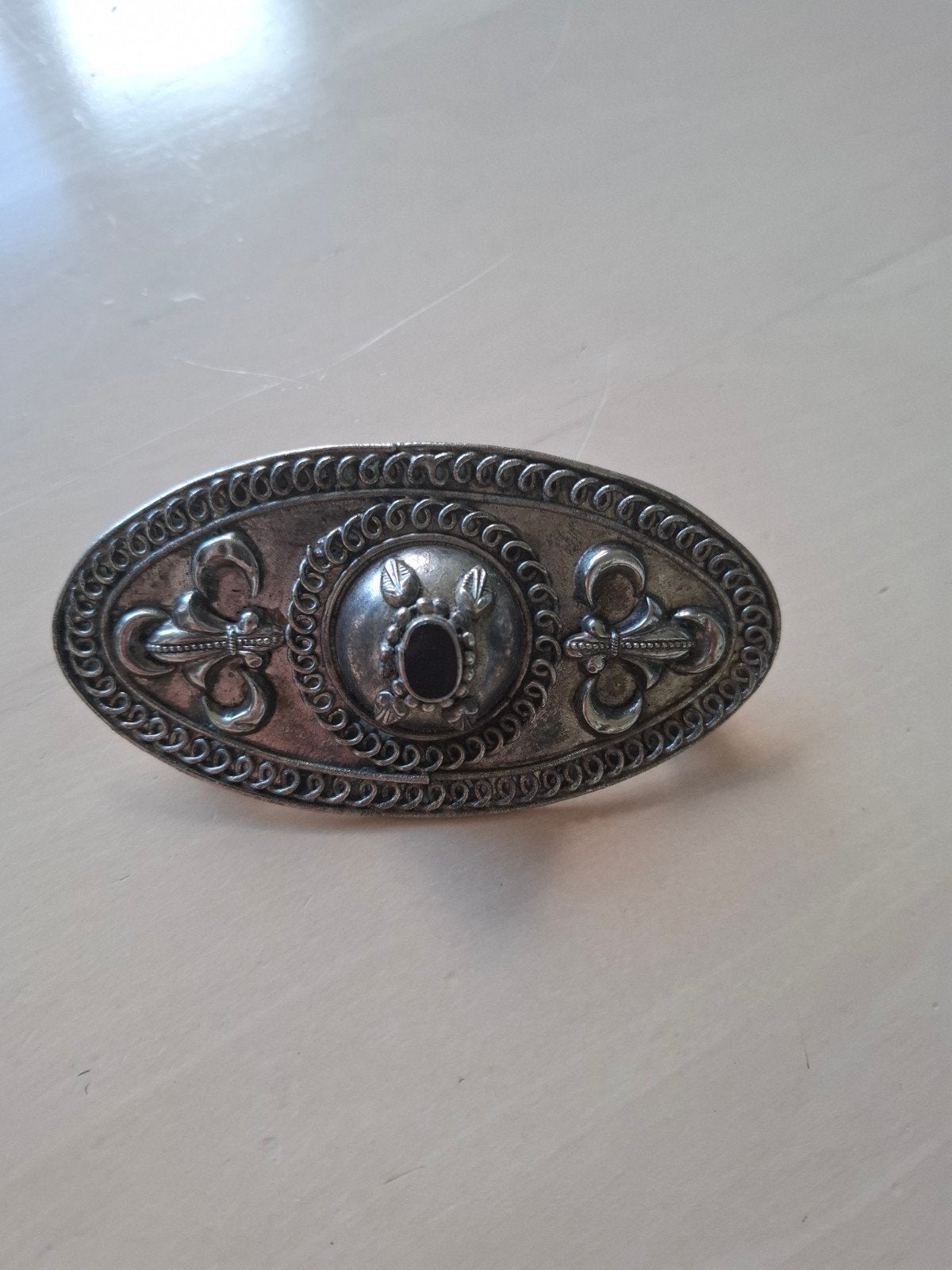 Grote vintage zilverkleurige metalen haarspeld, 10 cm of meer, Overige materialen, Ophalen of Verzenden, Zo goed als nieuw
