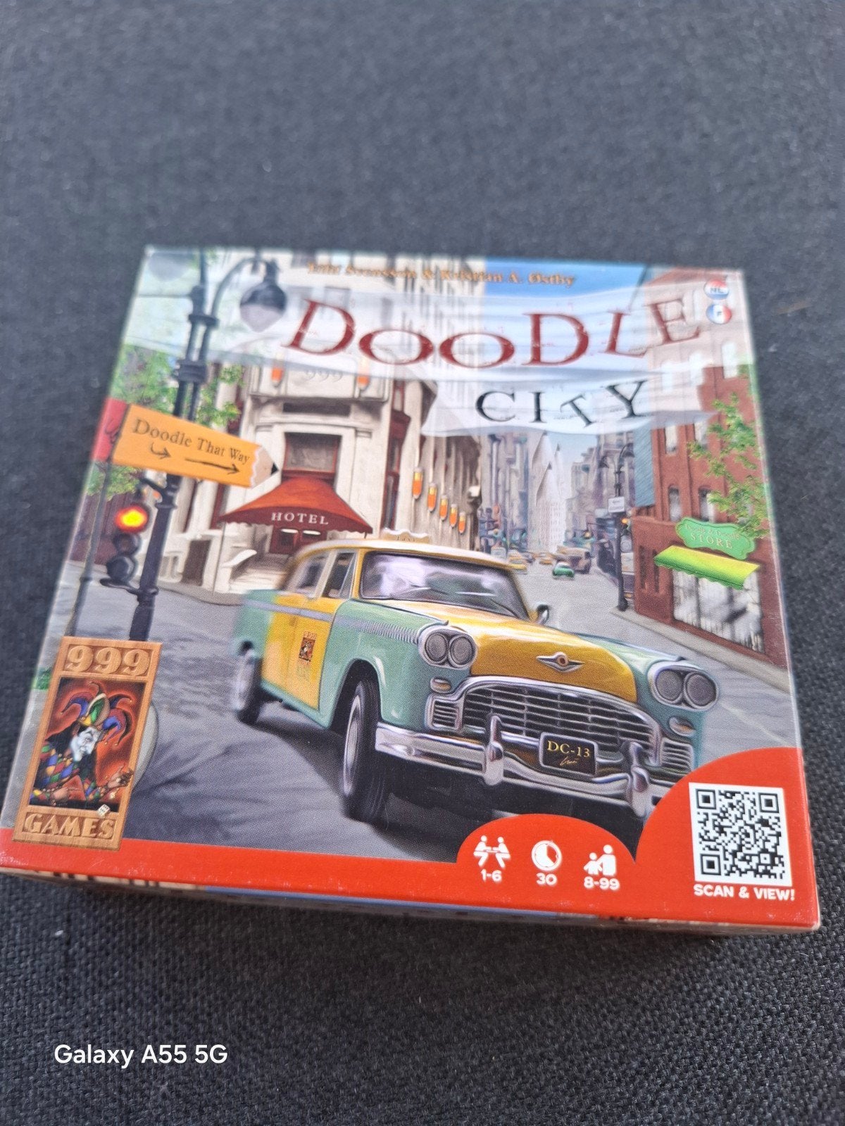 Doodle City - Teken en ontwerp je eigen stad!, APORTA GAMES AS, Postbus 60230, NL - 1320 AG Almere, Zo goed als nieuw, 999 Games