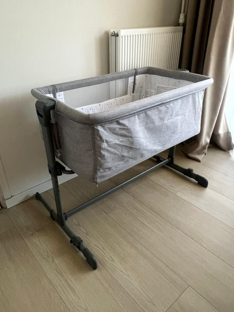 Kinderkraft Co Sleeper Neste Up Melange inclusief reishoes, Ophalen, Zo goed als nieuw, Wieg