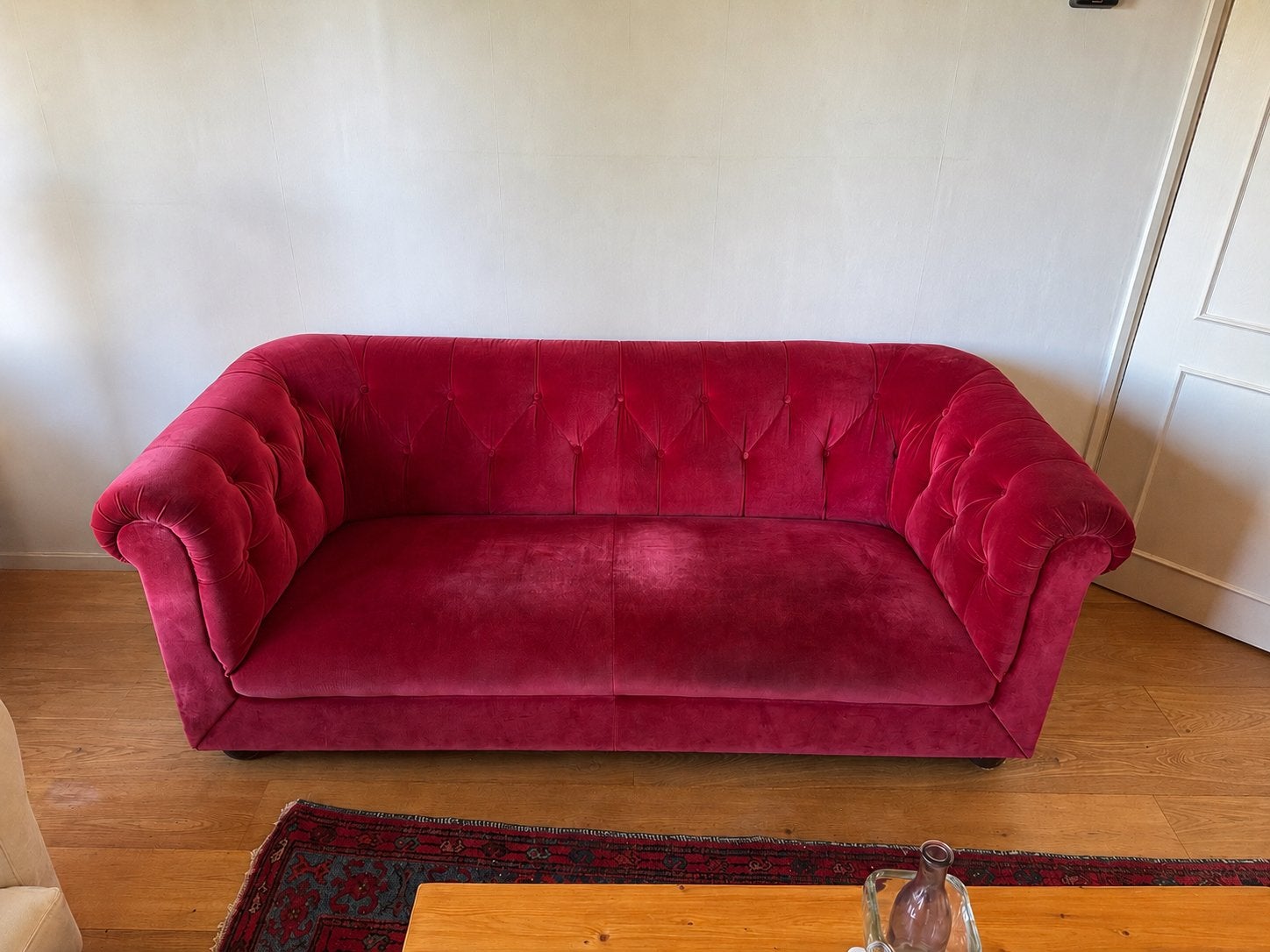 Originele Chesterfield bank - opnieuw gestoffeerd, Ophalen, Gebruikt, 150 tot 200 cm, Driepersoons