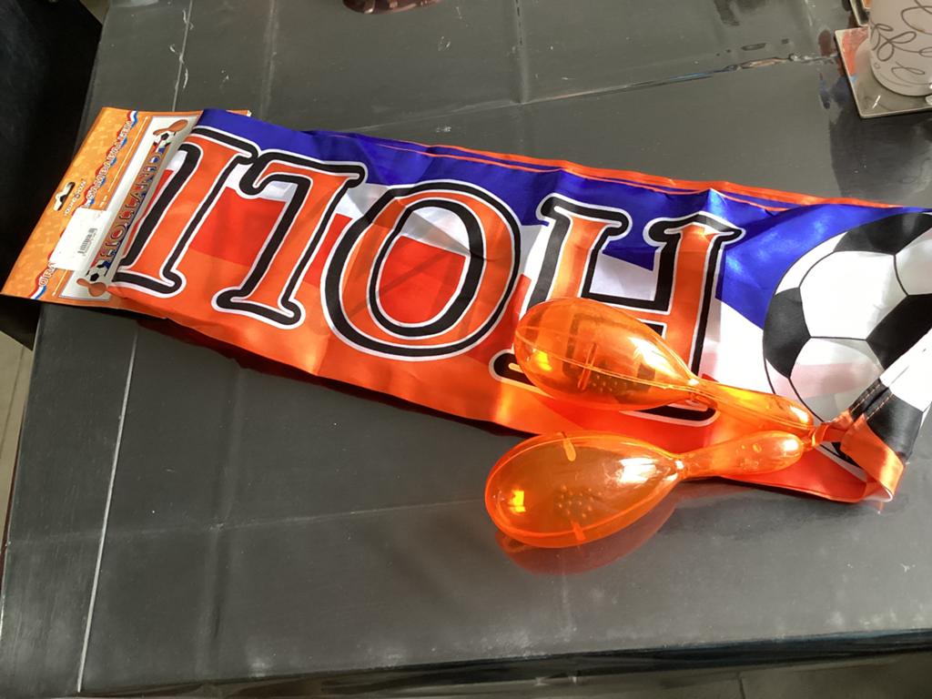 Oranje/Voetbal sjaal met sambaballen, Ophalen, Nieuw, Feestartikel, Oranje of Koningsdag
