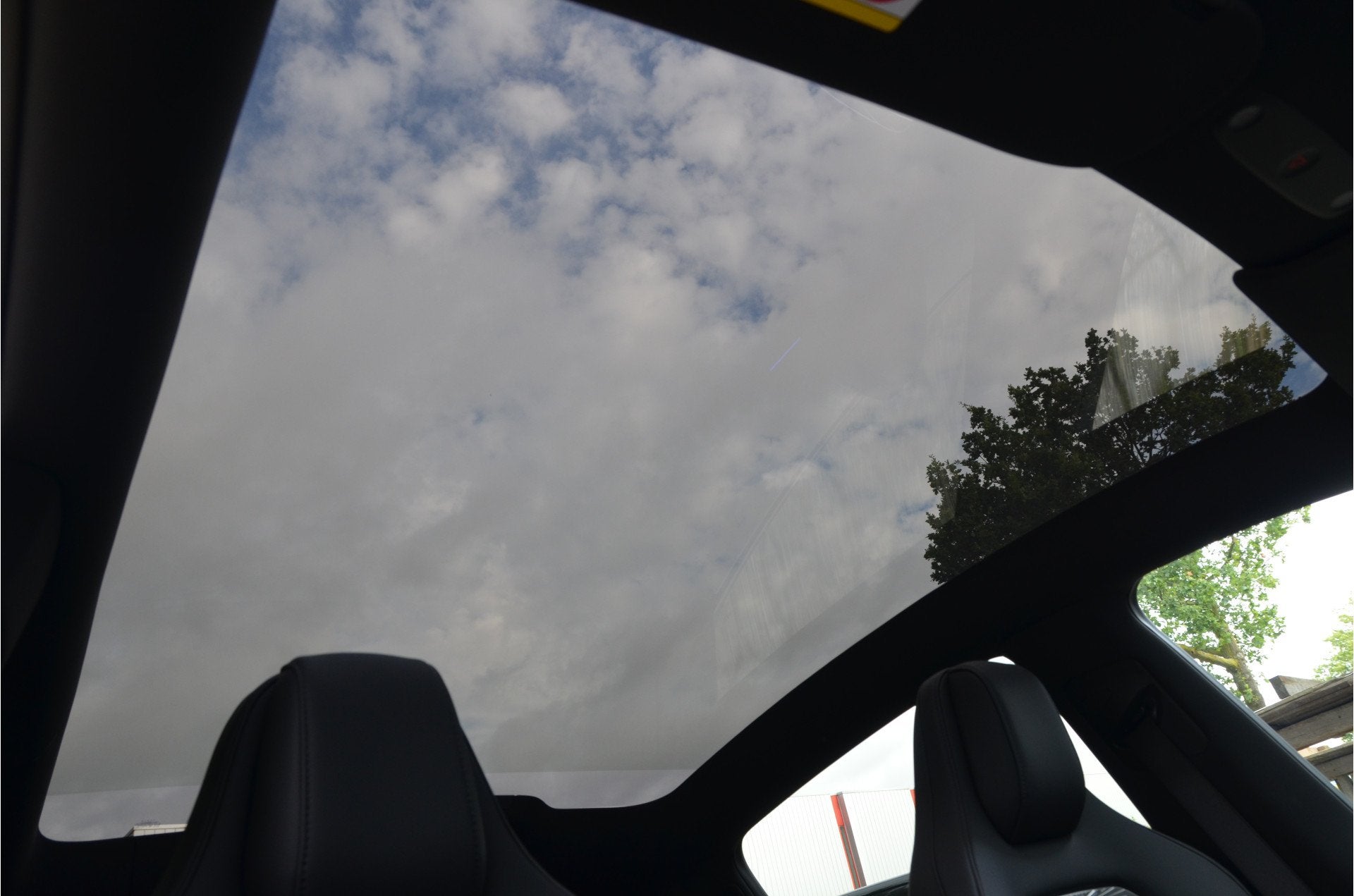 Tesla Model Y Performance AWD 83 kWh Juniper AutoPilot4.0 Ry, Auto's, Zwart, Vierwielaandrijving, 1600 kg, 627 pk