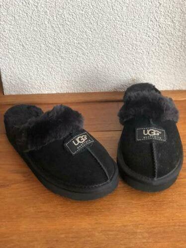 Zwarte Ugg sloffen maat 30, UGG, Jongen of Meisje, Overige typen, Nieuw