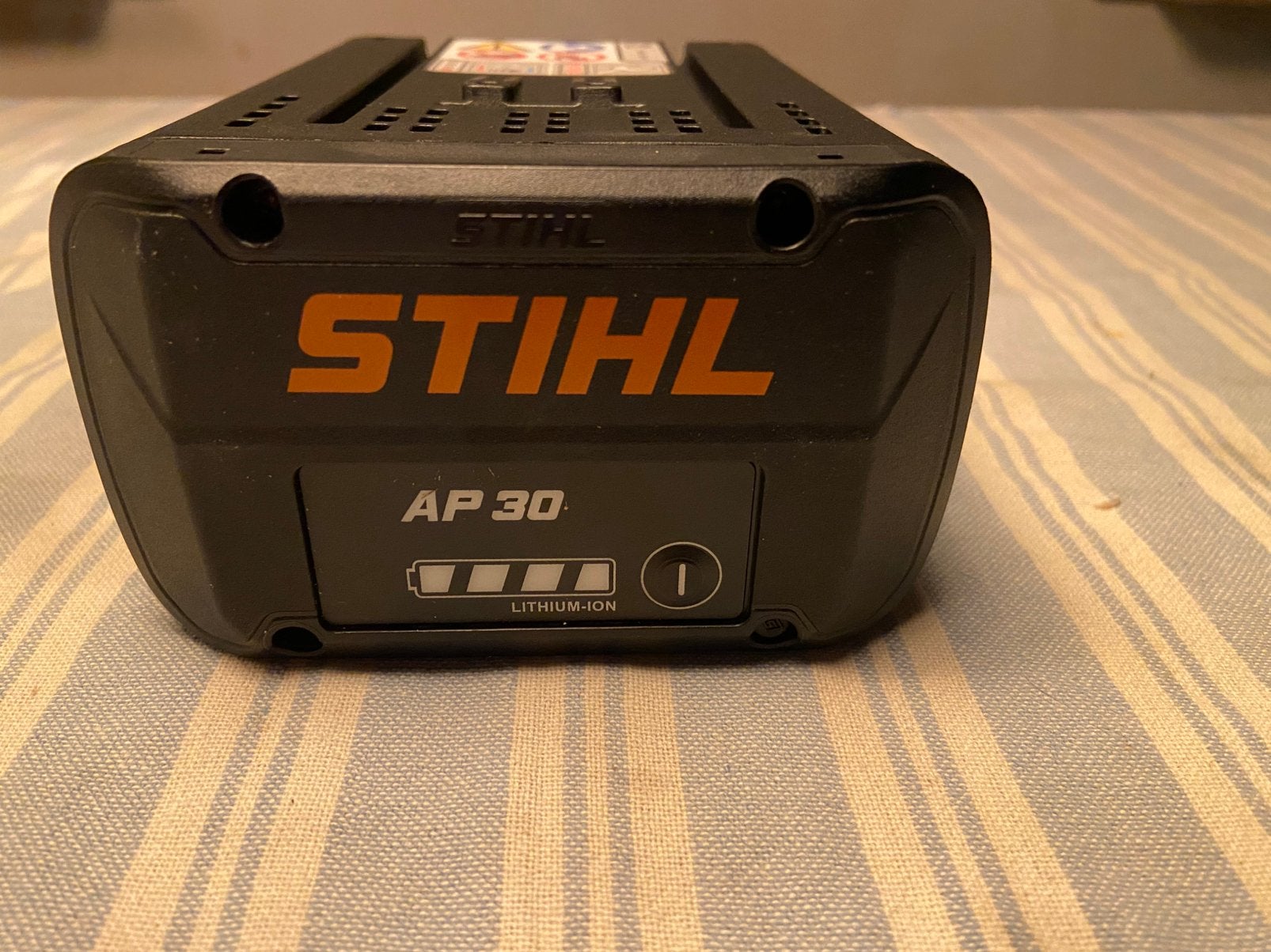 Te koop aangeboden een Nieuwe stihl AP 30 accu, Ophalen, Nieuw