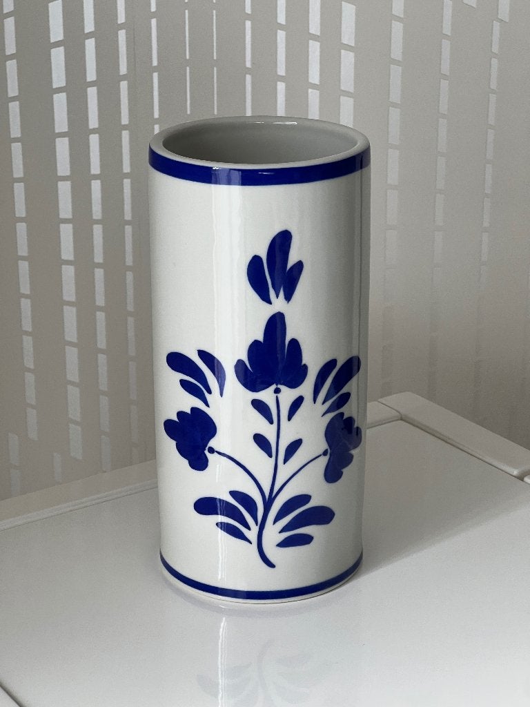 Wit / blauwe koker vaas Handpainted Portugal, Wit, Ophalen of Verzenden, Zo goed als nieuw, 20 cm