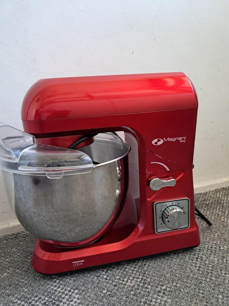 Magnani Italy Keukenmachine - Rood - Zo goed als nieuw, Witgoed en Apparatuur, Keukenmixers, Ophalen, 4 liter of meer, 3 snelheden of meer