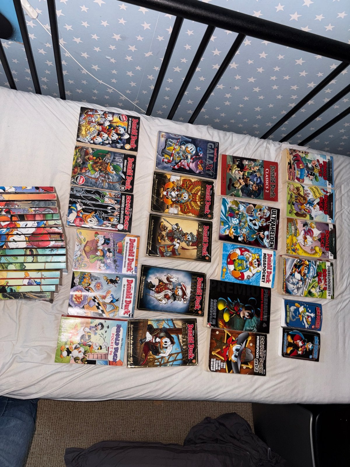 Grote collectie Donald Duck stripboeken en pockets, Meerdere stripboeken, Ophalen of Verzenden, Gelezen
