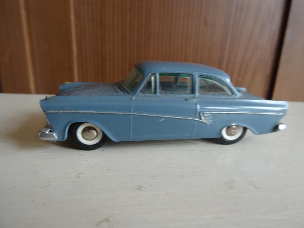 Oude modelauto Tekno Ford Taunus 17 M 823, Ophalen, Zo goed als nieuw, Auto, Overige merken