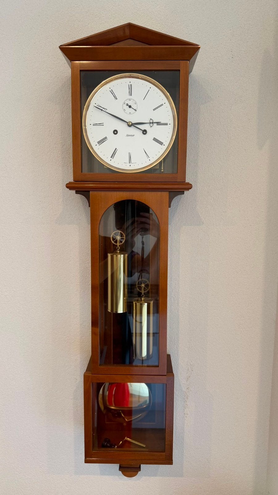 kieniger regulateur, Ophalen