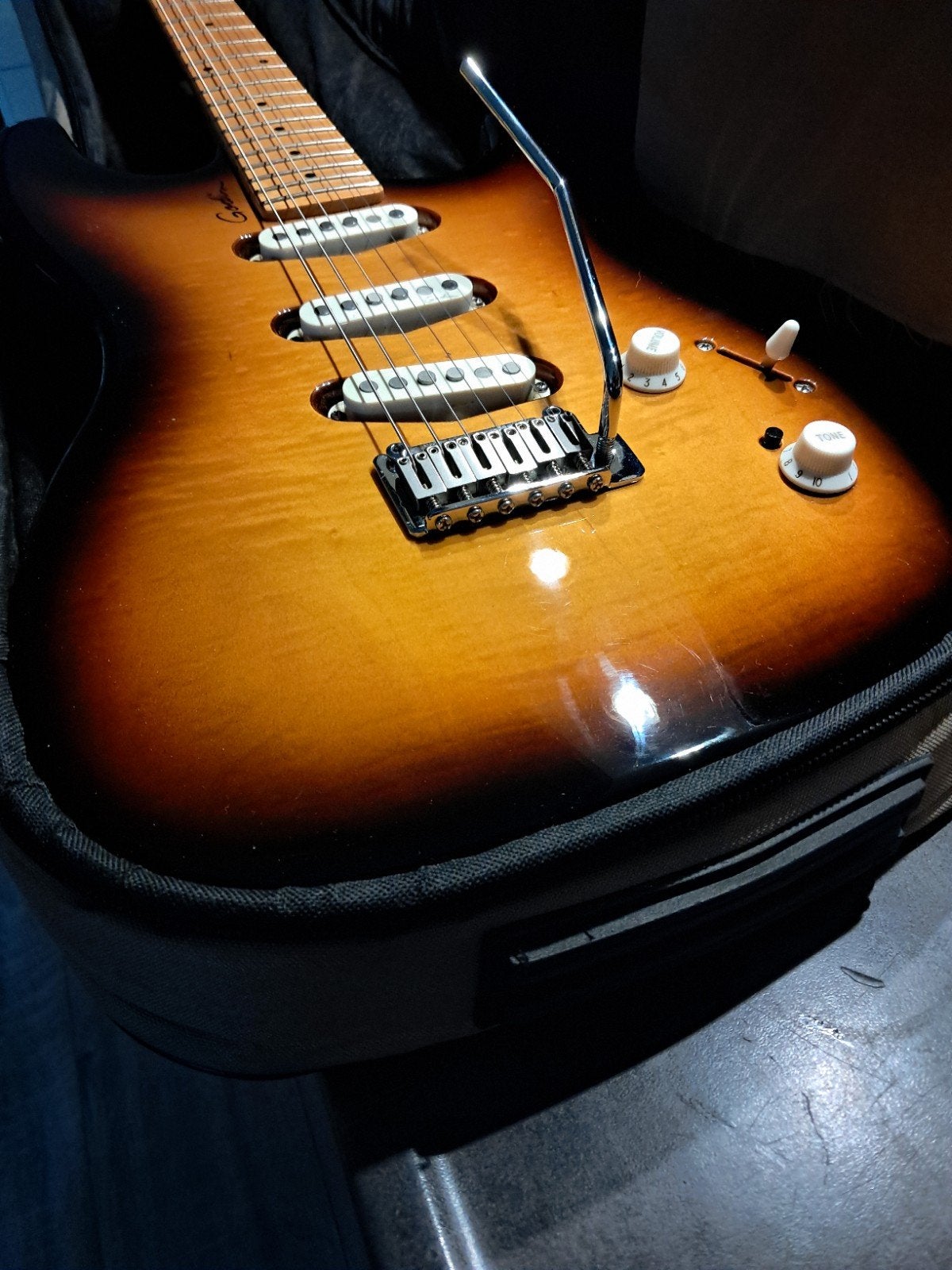 Godin Progression Stratocaster 2018 incl. Gigbag, Ophalen of Verzenden, Zo goed als nieuw, Solid body, Overige merken