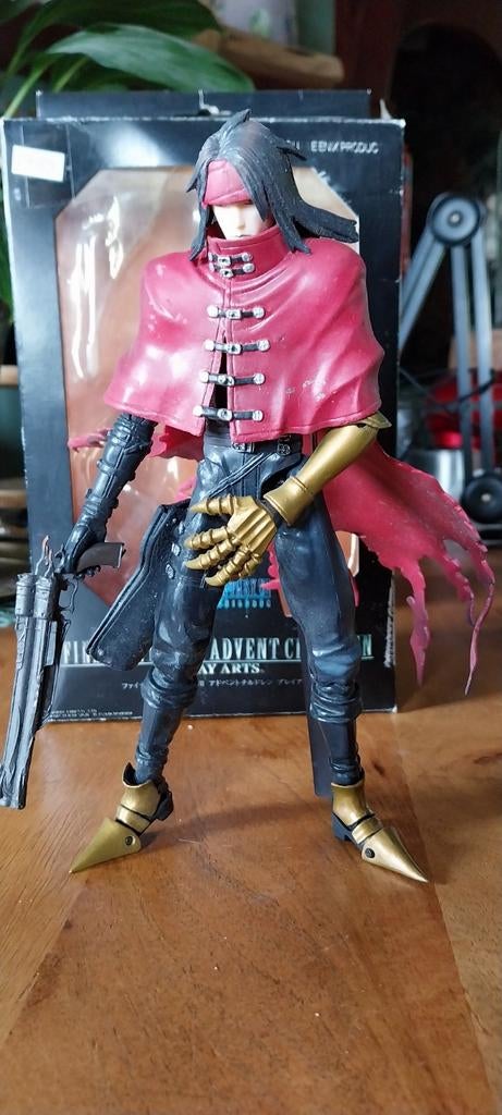 Final Fantasy VII Advent Children Play Arts Vincent, Ophalen of Verzenden, Gebruikt