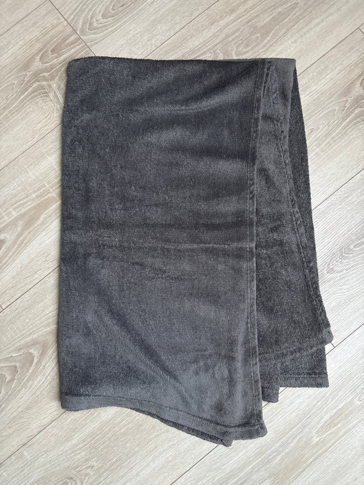 Groot IKEA Plaid - Donkergrijs en Heerlijk Zacht, Ophalen of Verzenden, Zo goed als nieuw, Grijs, Polyester