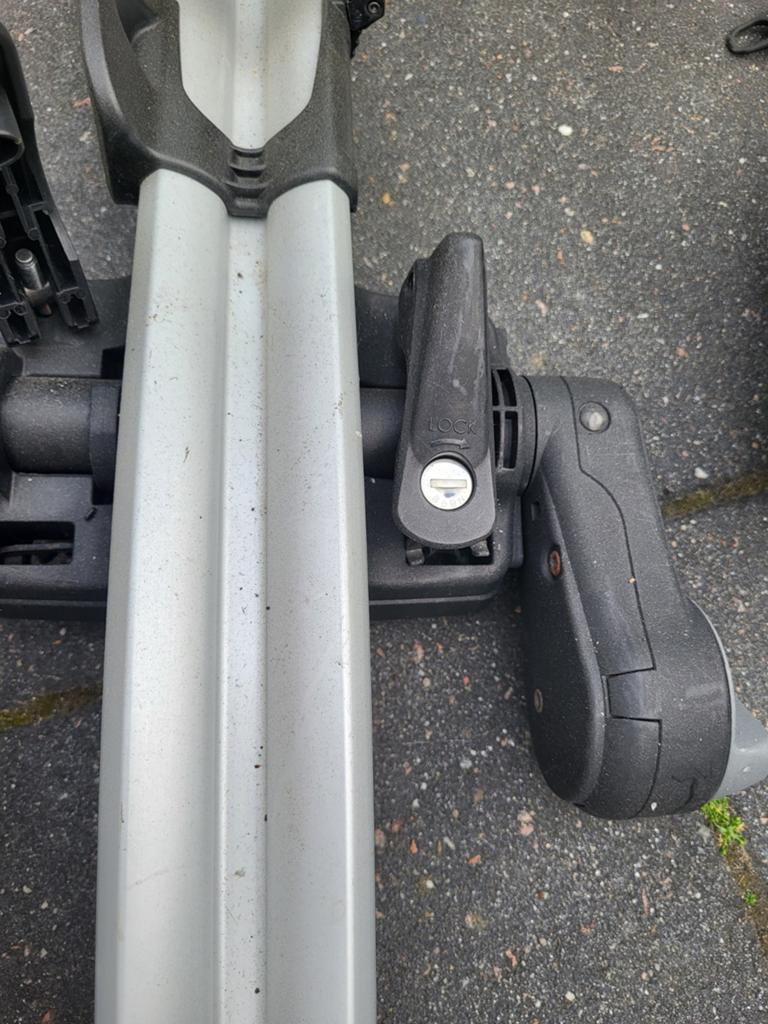 4 stuks THULE Fietsendrager dak ProRide 598 (€100,-/st), Auto diversen, Fietsendragers, Ophalen, Gebruikt, Dakdrager, 1 fiets