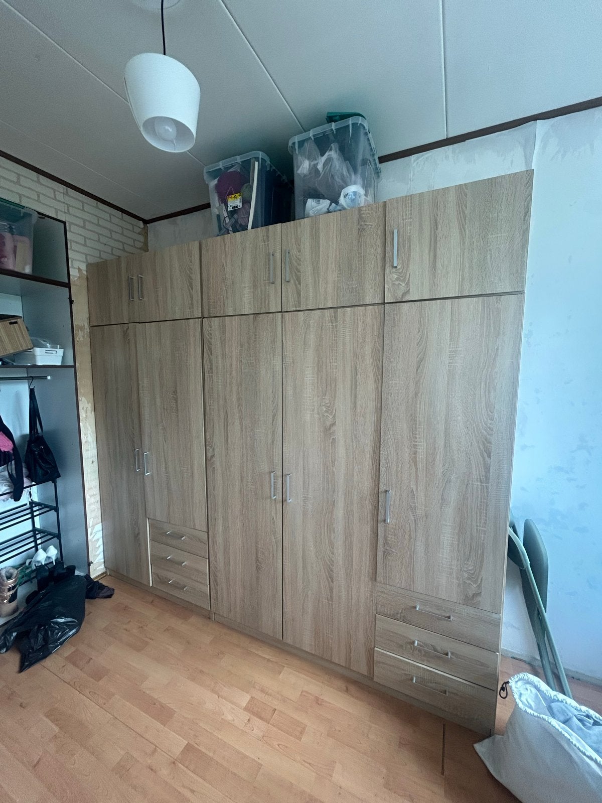 Grote kledingkast 240x210 cm - zelf demonteren en ophalen, Huis en Inrichting, Kasten | Kledingkasten, Gebruikt, 200 cm of meer
