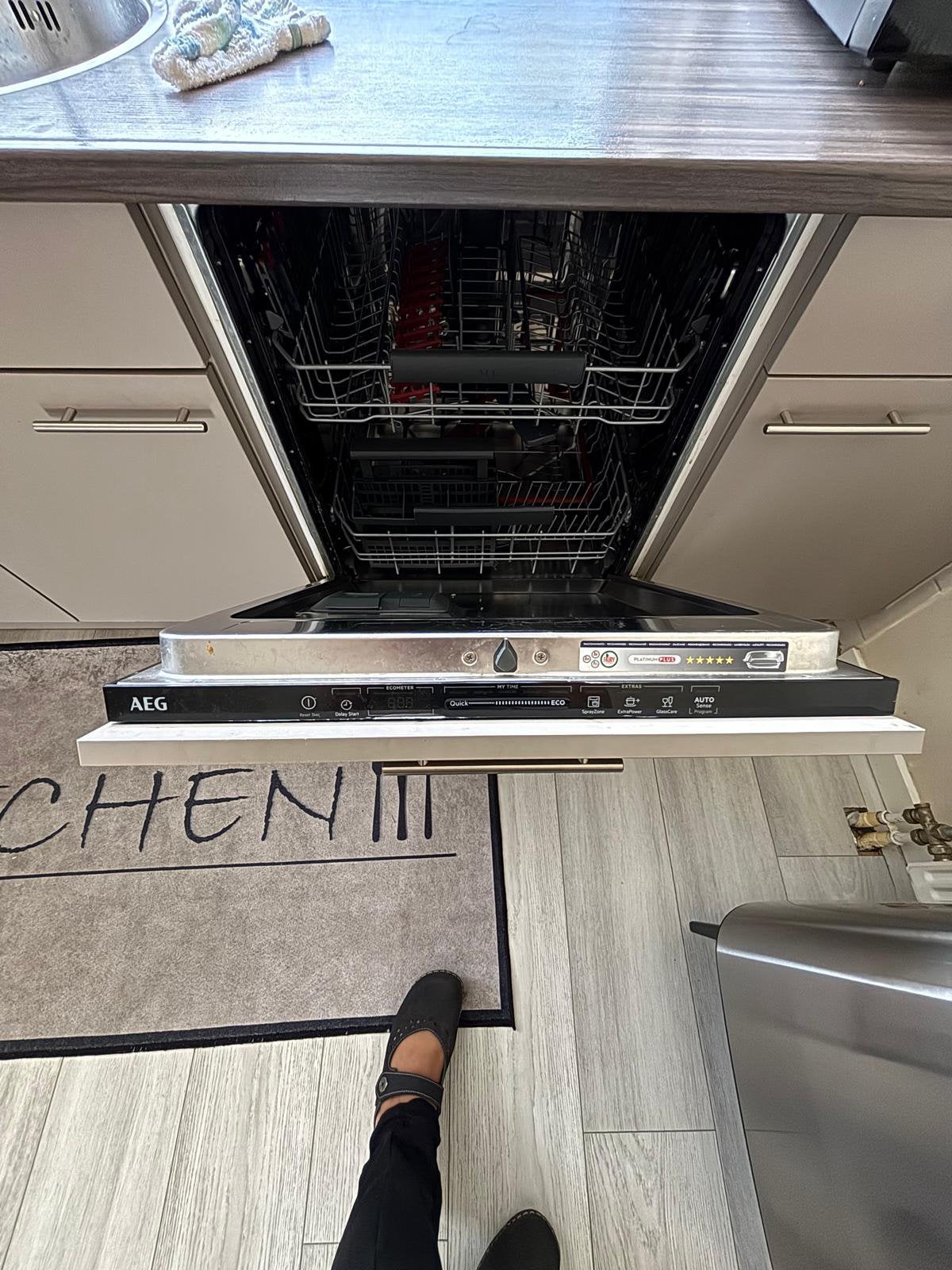 AEG vaatwas machine, Ophalen, Zo goed als nieuw, Inbouw, 85 tot 90 cm