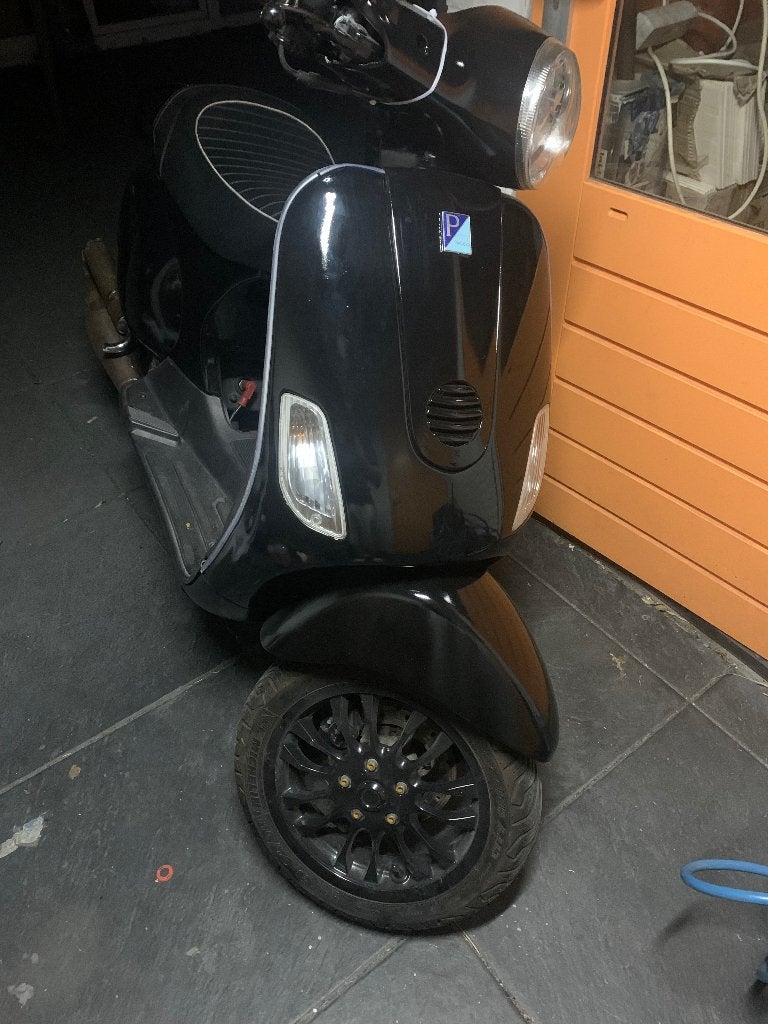 Vespa lx 70cc - raket!, Fietsen en Brommers, Tweetakt, 70 cc, Ophalen of Verzenden, Zo goed als nieuw