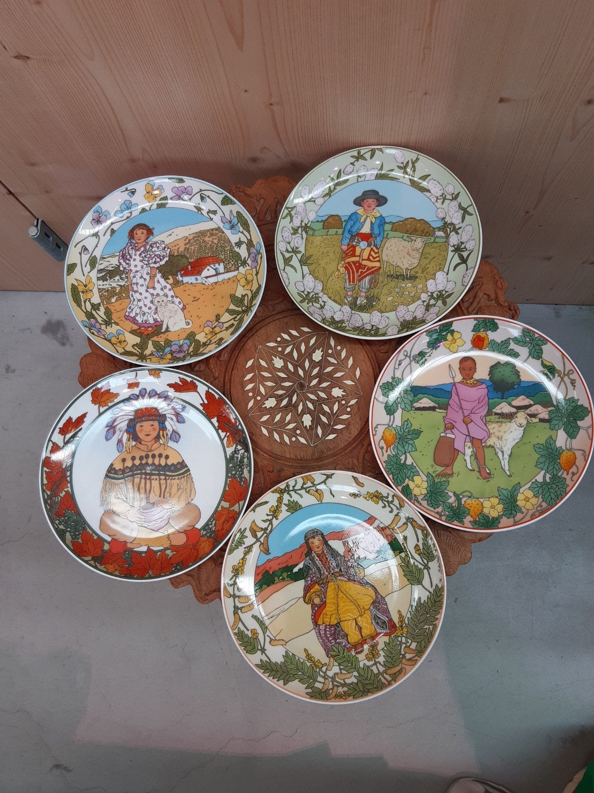 Villeroy &Boch bordjes, gemaakt voor Unicef, wereldkinderen, Ophalen of Verzenden, Zo goed als nieuw