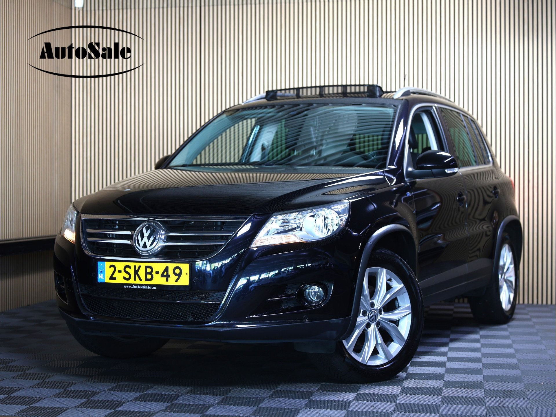 Volkswagen Tiguan 1.4 TSI SPORT STYLE PANORAMADAK NAVI CRUIS, Auto's, Voorwielaandrijving, Euro 5, 15 km/l, Zwart