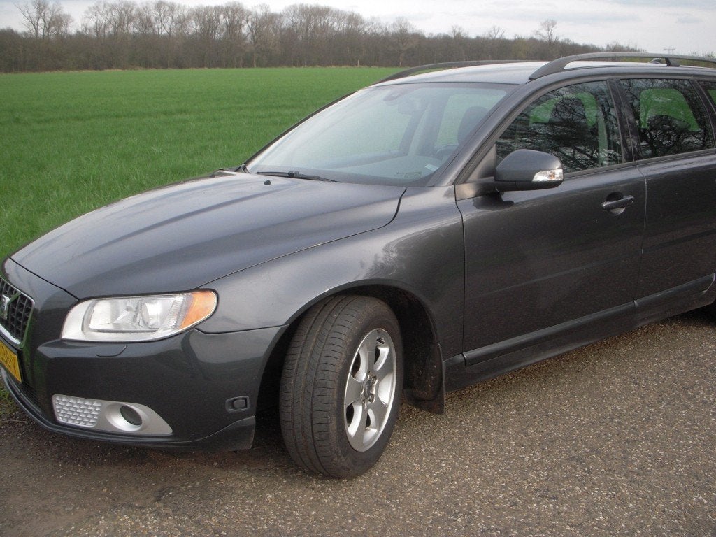 Volvo V70 2008 Rdesign.15 x V 70 va 1950, Auto's, Volvo, Voorwielaandrijving, Euro 4, 84 €/maand, 1500 kg