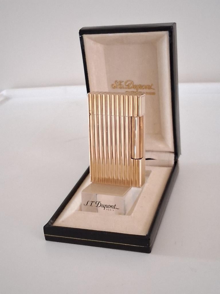 Dupont Aansteker L2  Goud Kleur Ping Geluid  .(ZGAN)., Verzamelen, Rookartikelen, Aanstekers en Luciferdoosjes, Ophalen of Verzenden
