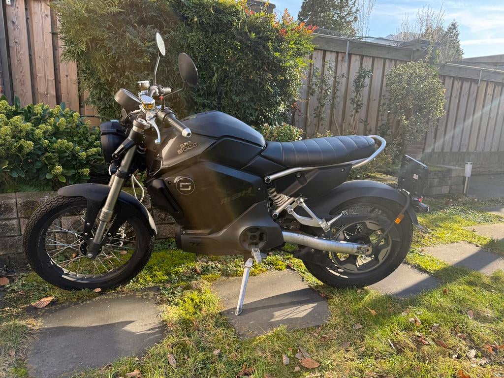 Black Super Soco - fully electric, Motorrijbewijs A, Particulier, Overig, 11 kW of minder