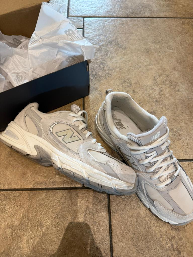 New balance  530 sea salt maat 38.5, Ophalen of Verzenden, Zo goed als nieuw, Beige, Sneakers of Gympen