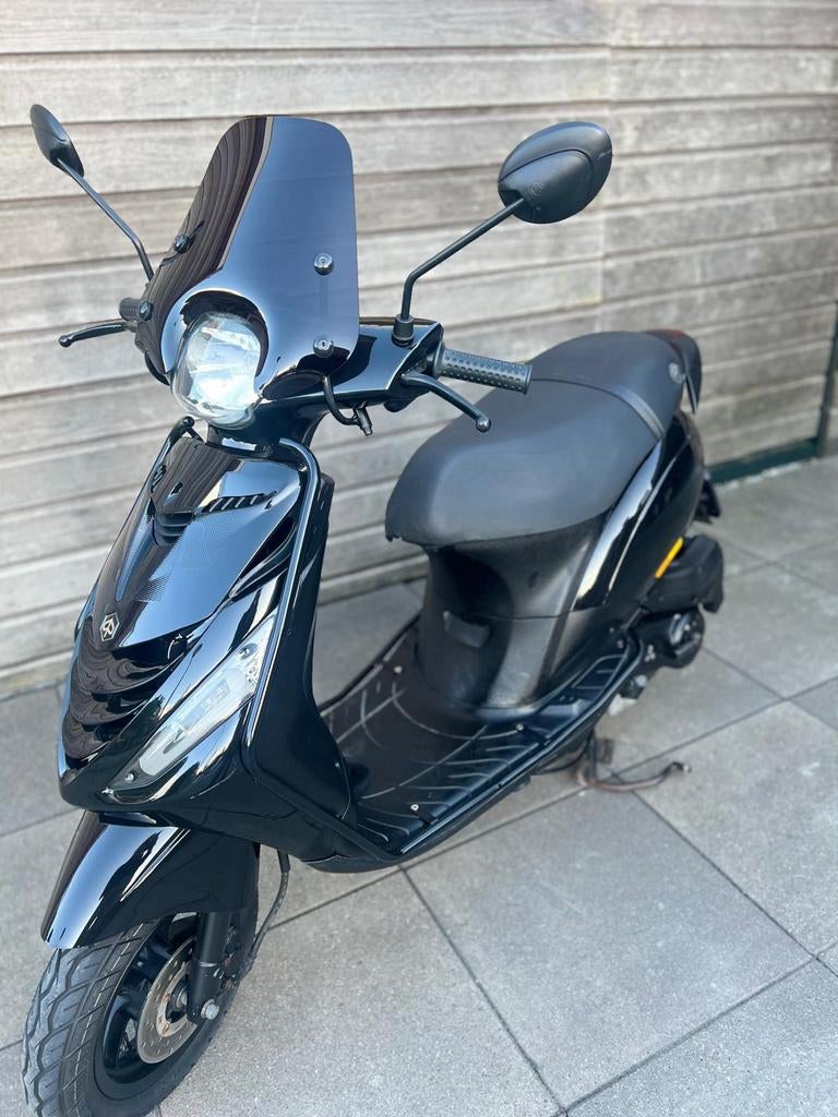 Piaggio Zip 2013, Fietsen en Brommers, Scooters | Piaggio, Ophalen, Maximaal 45 km/u, Zip, Zo goed als nieuw