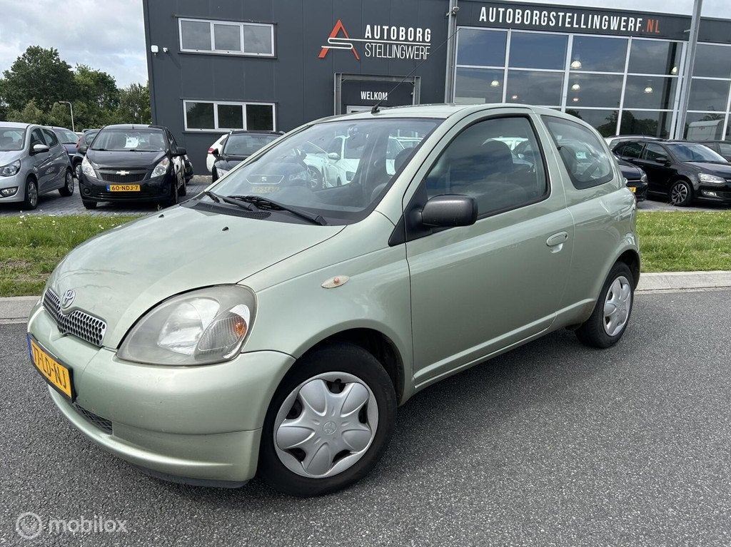 Toyota Yaris 1.3-16V VVT-i Sol AUTOMAAT [ HANDEL/EXPORT ], Auto's, 1299 cc, 31 €/maand, 4 cilinders, 400 kg