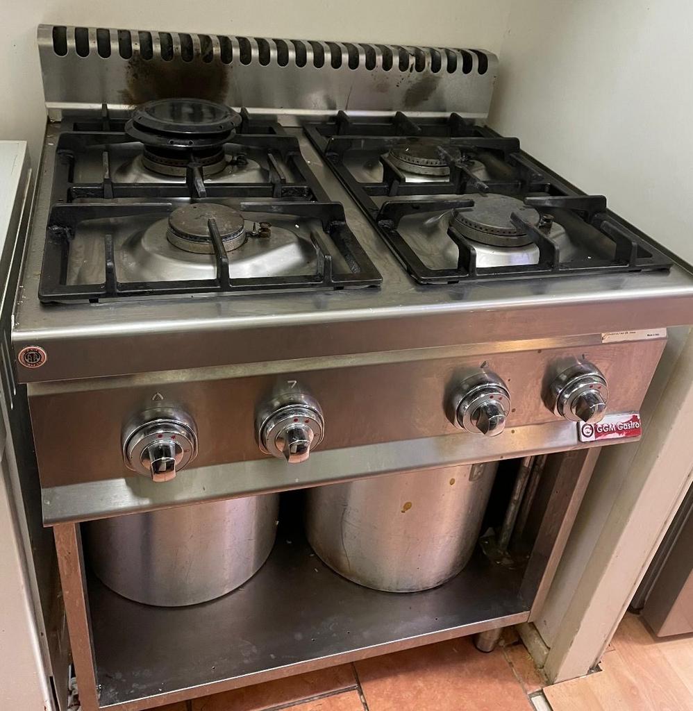 GGM Gastro Professioneel 4-pits gasfornuis (21,5 kW), Witgoed en Apparatuur, Fornuizen, Gebruikt, 60 cm of meer, Gas, Vrijstaand