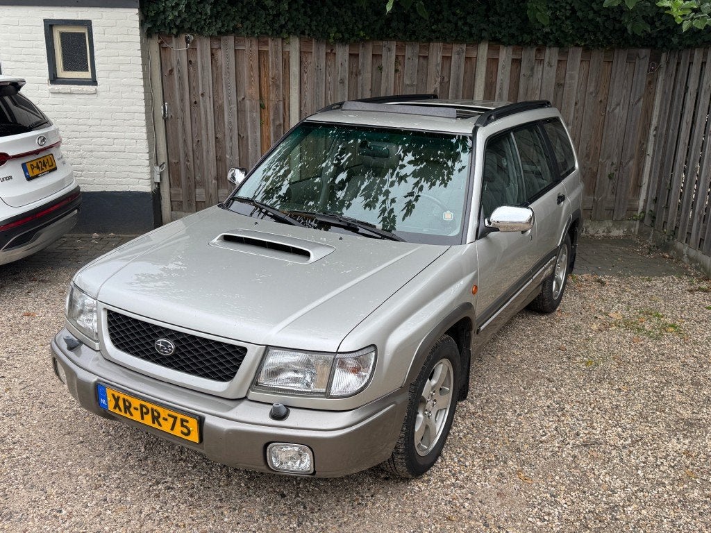 Subaru FORESTER 2.0 AWD S-TURBO BAS. leer,automaat.trekhaak,, Auto's, 4 cilinders, Met garantie (alle), Forester, Vierwielaandrijving
