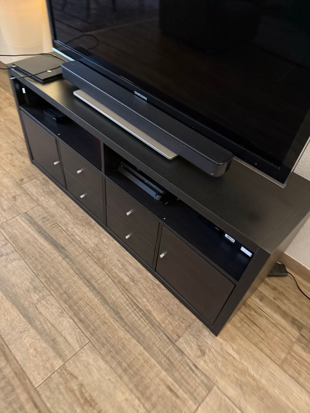 Donkerbruin TV-meubel met opbergruimte, Ophalen, Gebruikt, 150 tot 200 cm, Minder dan 100 cm