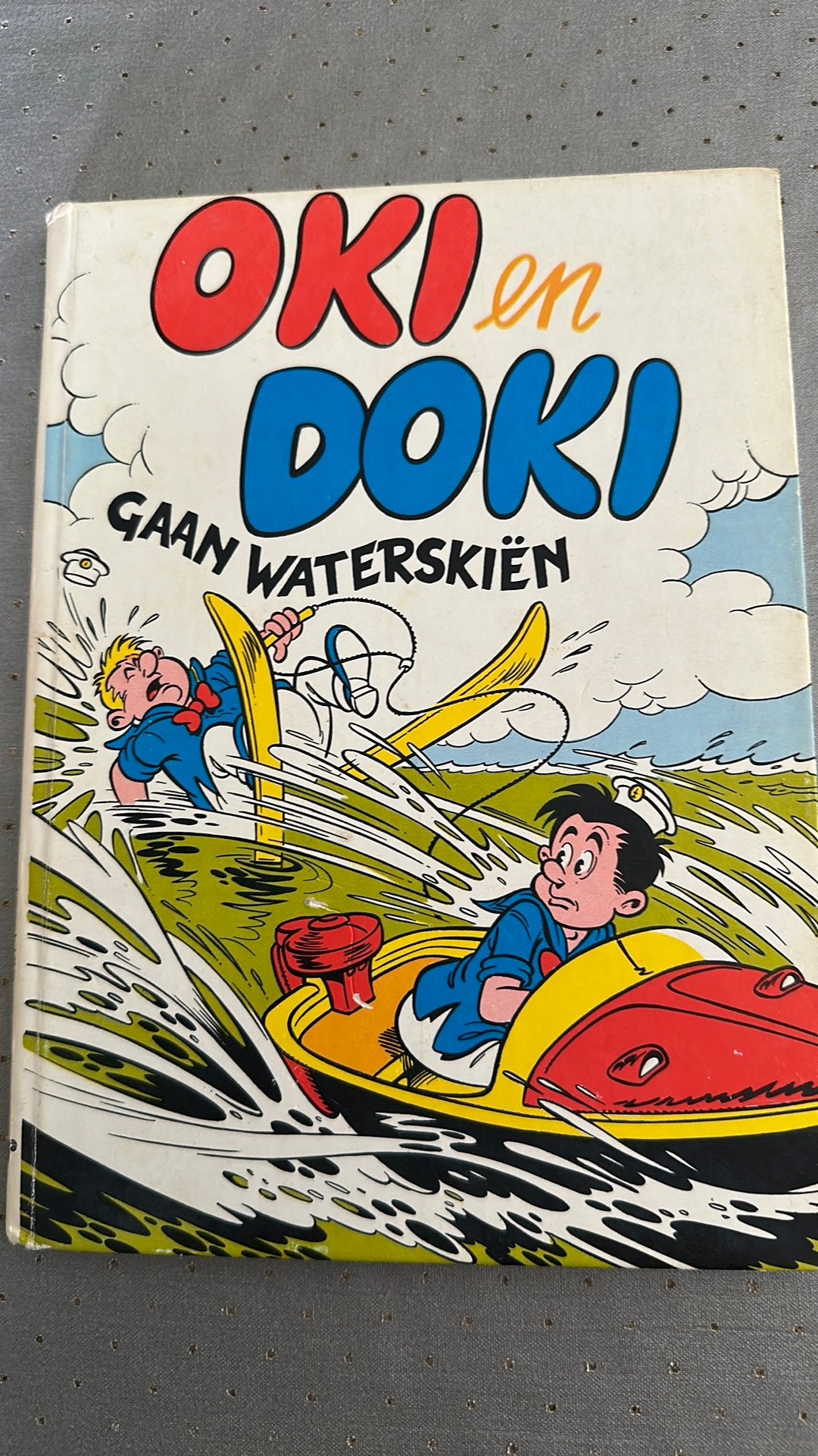 Oki en Doki gaan waterskien, Boeken, Ophalen of Verzenden, Zo goed als nieuw