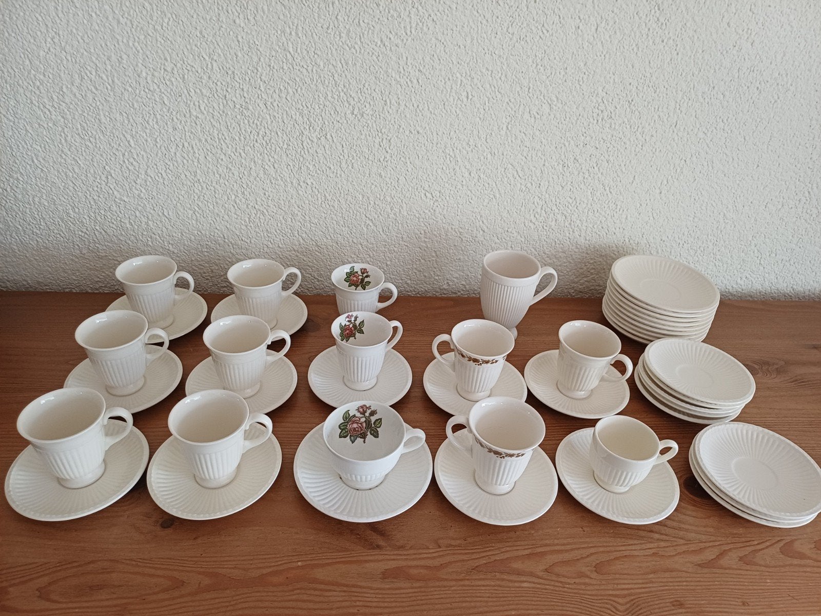 Partij Wedgewood 31 delig Windsor/ Edmee, Ophalen of Verzenden, Zo goed als nieuw, Porselein, Kop en/of schotel