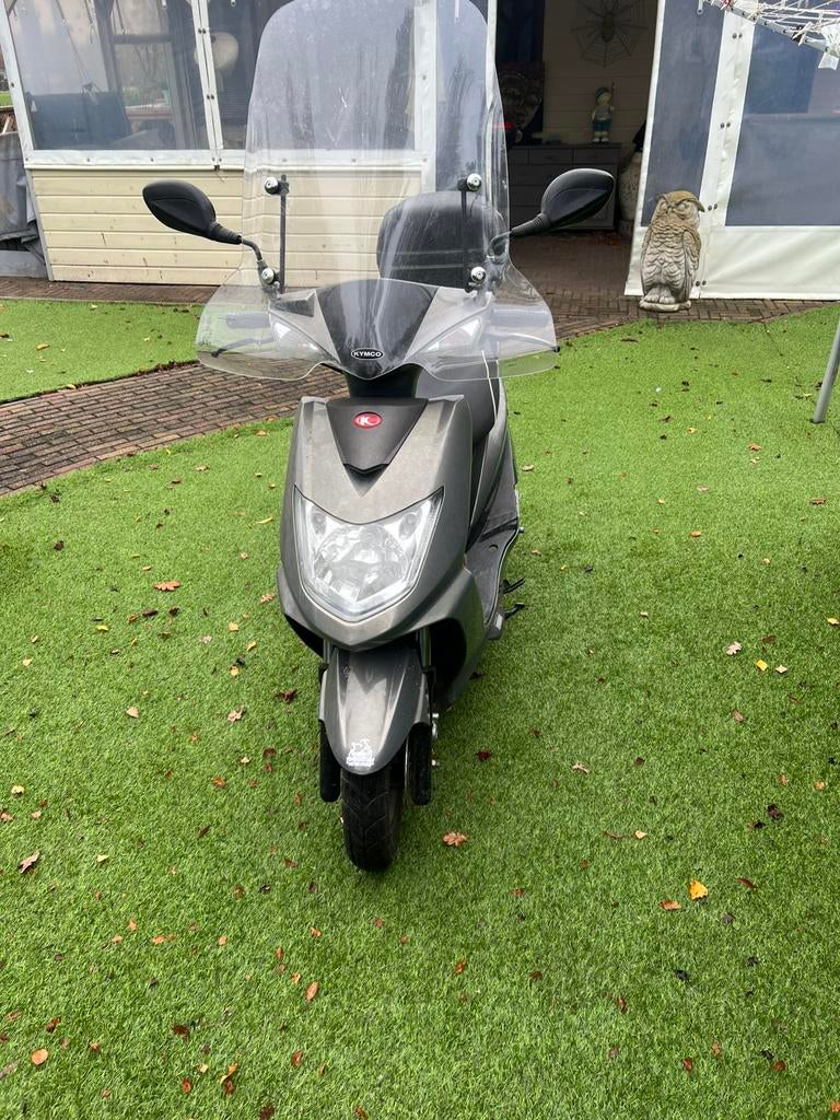 Kymco  snorscooter VP50, Ophalen, Zo goed als nieuw, Benzine, Agility