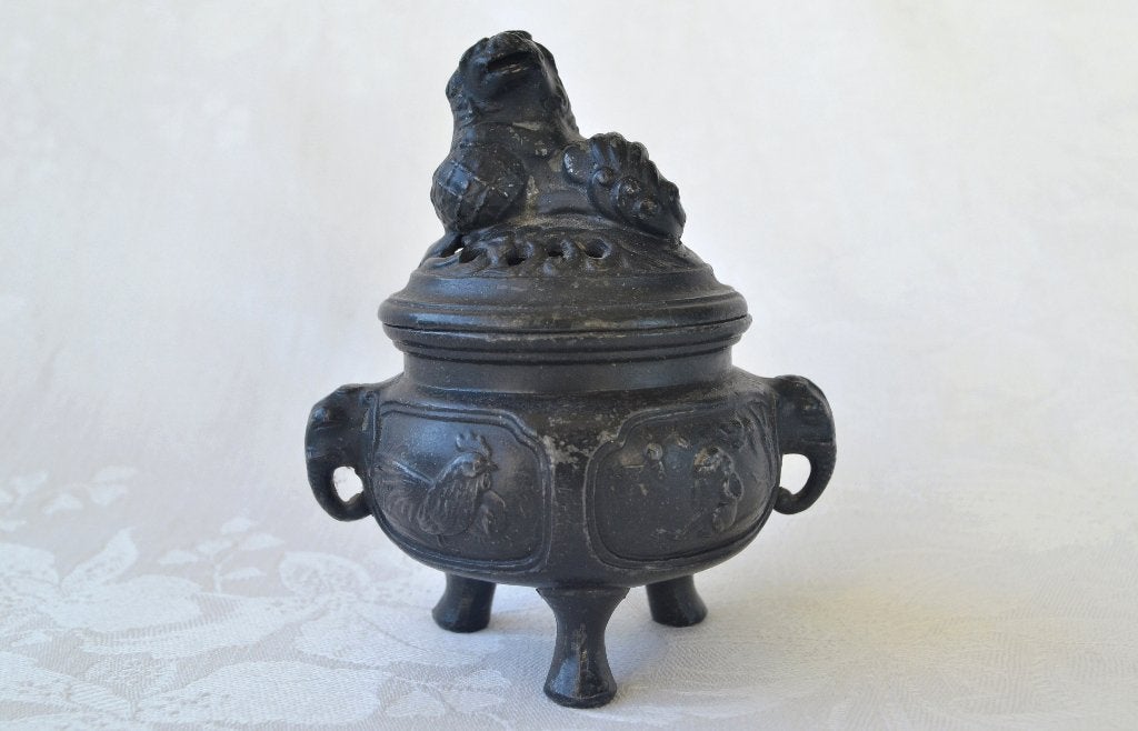 Zwart metalen Wierookbrander/ Dekselpotje met foohond, Japan, Ophalen of Verzenden