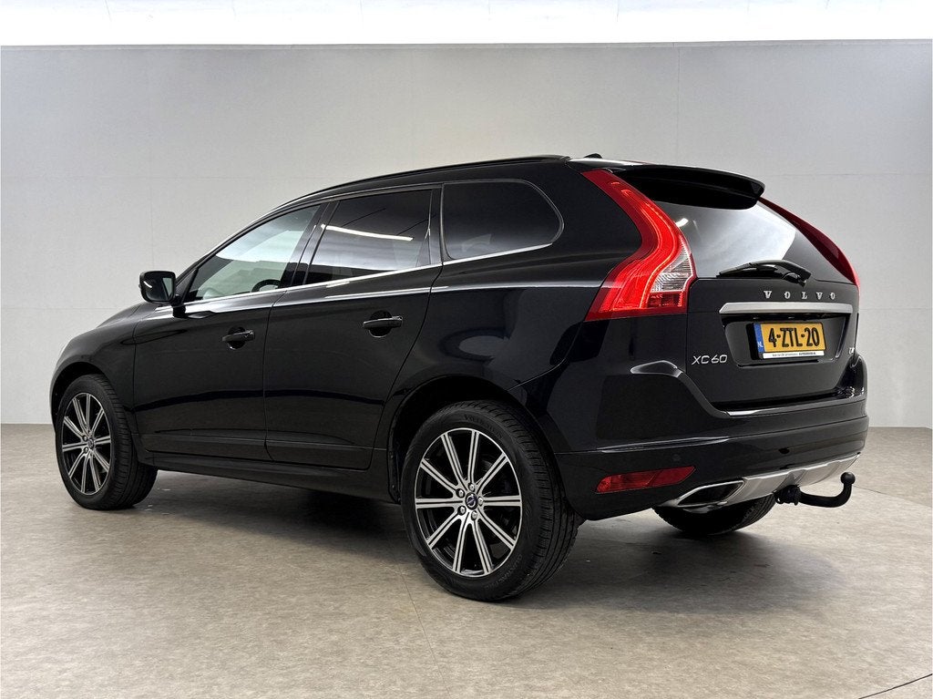 Volvo XC60 2.0 D4 R-Design | Camera | Clima | Cruise | Trekh, Auto's, Gebruikt, Euro 6, 4 cilinders, 1634 kg