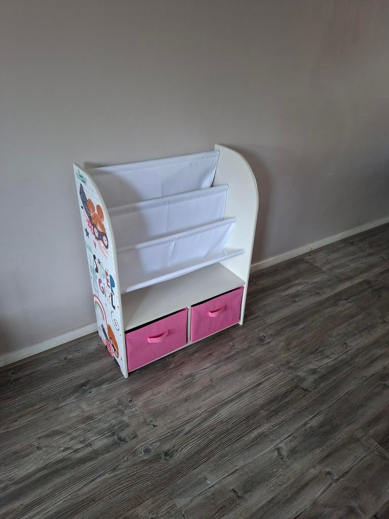 Super Girl Boekenkastje met Opbergbakken, Zo goed als nieuw, Minder dan 50 cm, Ophalen, Minder dan 90 cm
