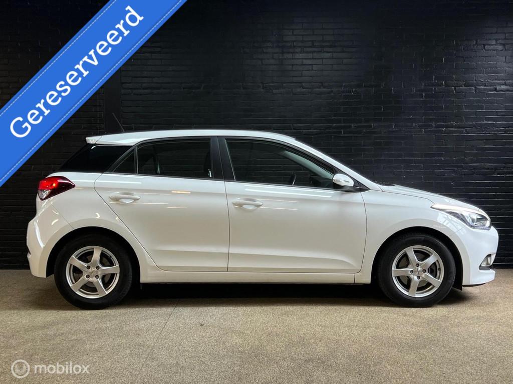 Hyundai i20 1.0 T-GDI Comfort CRUISE CAMERA 101PK NAP, Voorwielaandrijving, 450 kg, Euro 6, Origineel Nederlands