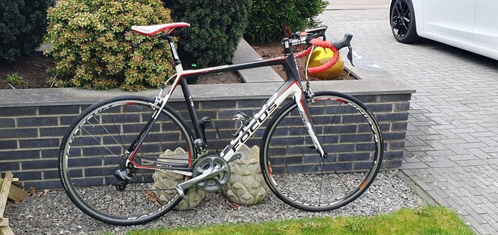 Focus Cayo racefiets - Carbon frame, Shimano 105, Fietsen en Brommers, Fietsen | Racefietsen, Ophalen, Carbon, Meer dan 20 versnellingen