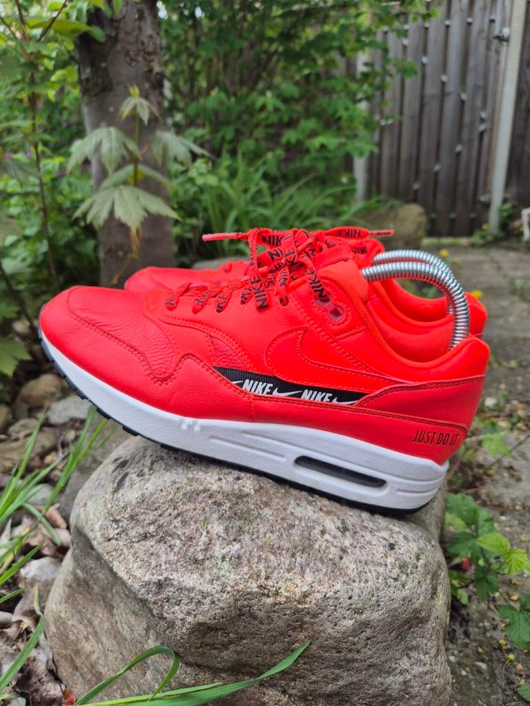 NIke Air Max 1 SE Bright Crimson, Nike, Ophalen of Verzenden, Rood, Sneakers of Gympen