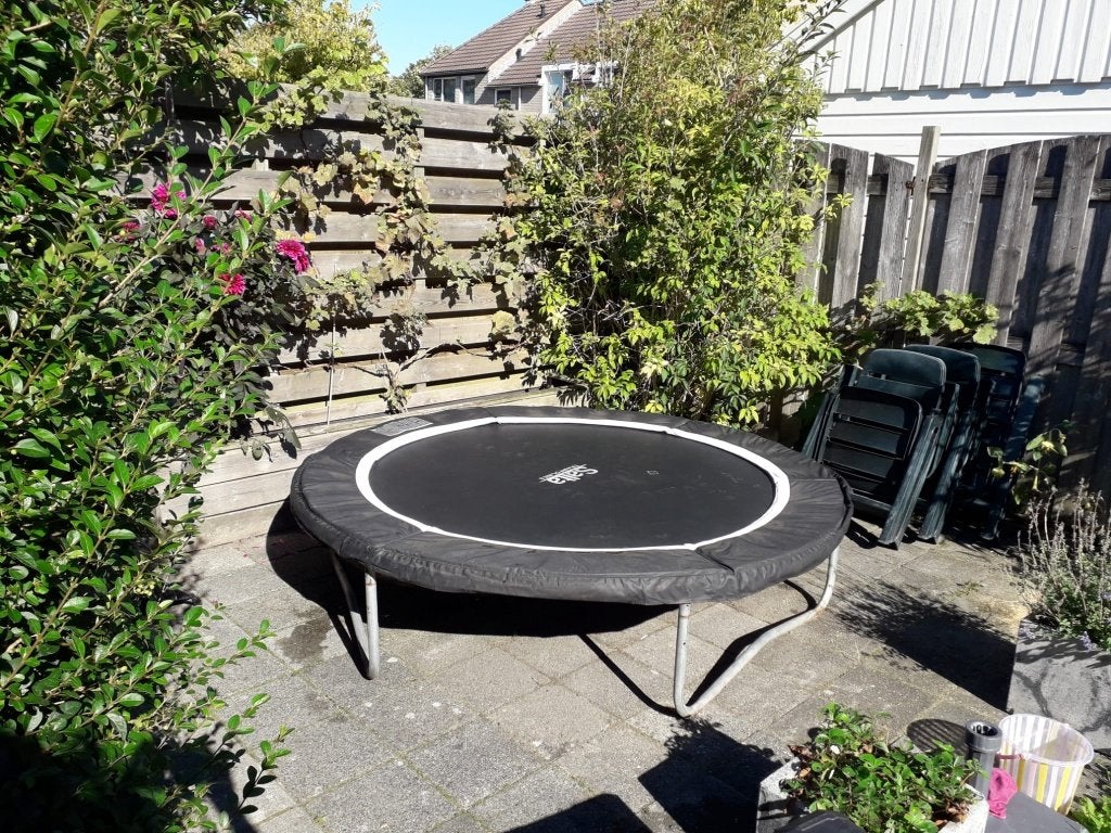 Gratis af te halen! Trampoline - merk Salta - 210 cm, Ophalen, Gebruikt