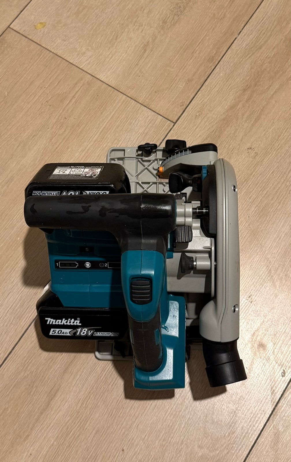 Makita 36V invalzaag – 2x 18V 5.0Ah accu, Ophalen, Zo goed als nieuw, Overige typen