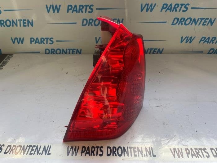 Achterlicht links van een Peugeot 307, Gebruikt, -, Verzenden, -