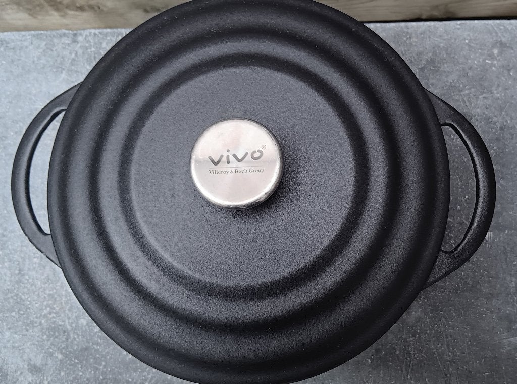 VILLEROY & BOCH VIVO *nieuwe* gietijzer pan Ø24 cm (G273), Met handvatten, Nieuw, Ophalen of Verzenden, Overige merken