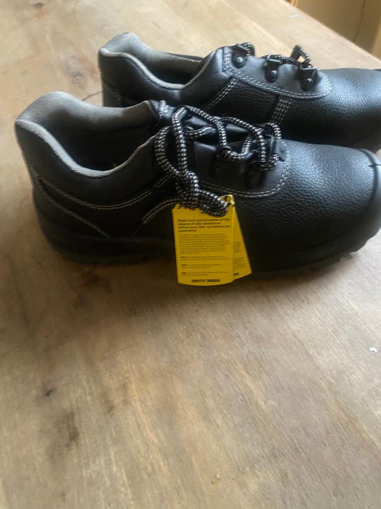 Nieuwe werkschoenen 44 nieuw, Ophalen of Verzenden, Nieuw