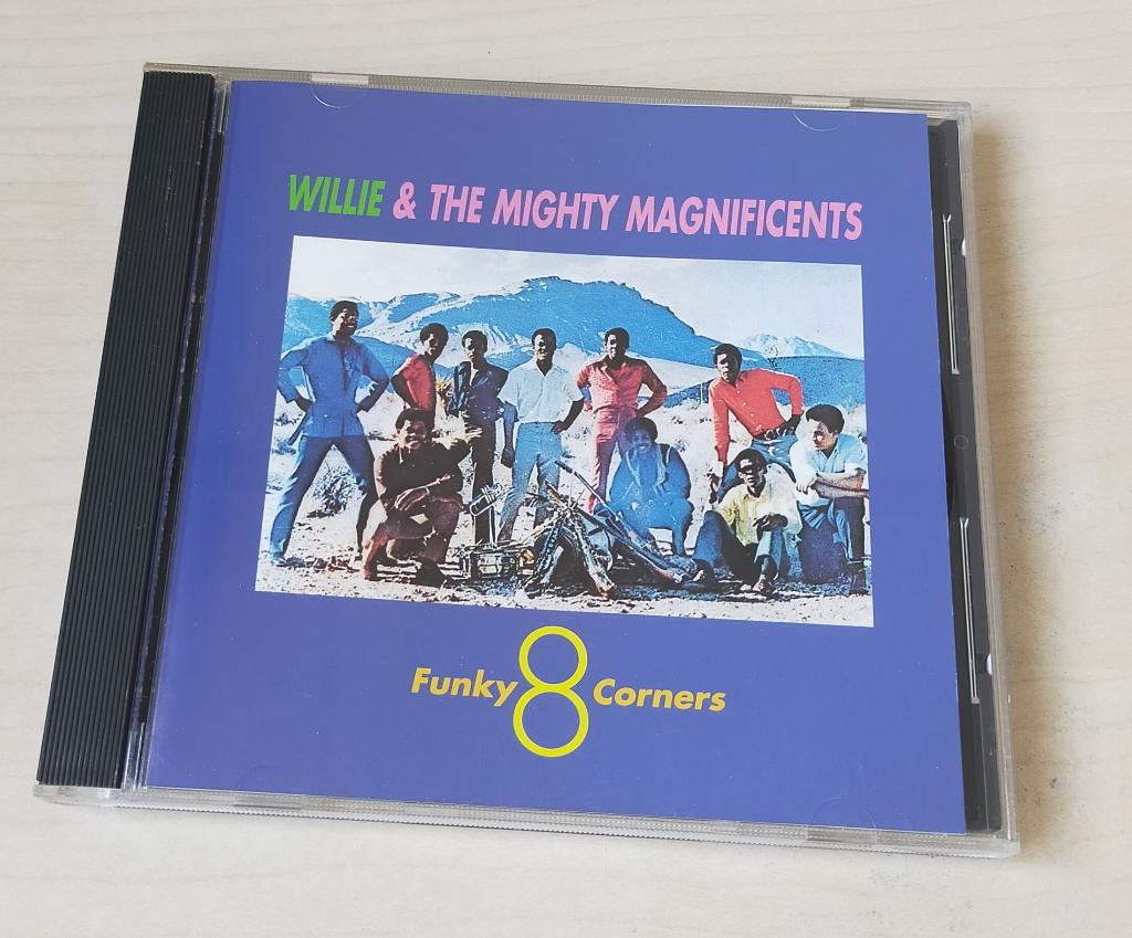 Willie & The Mighty Magnificents - Funky 8 Corners CD Japan, Cd's en Dvd's, Ophalen of Verzenden, Gebruikt