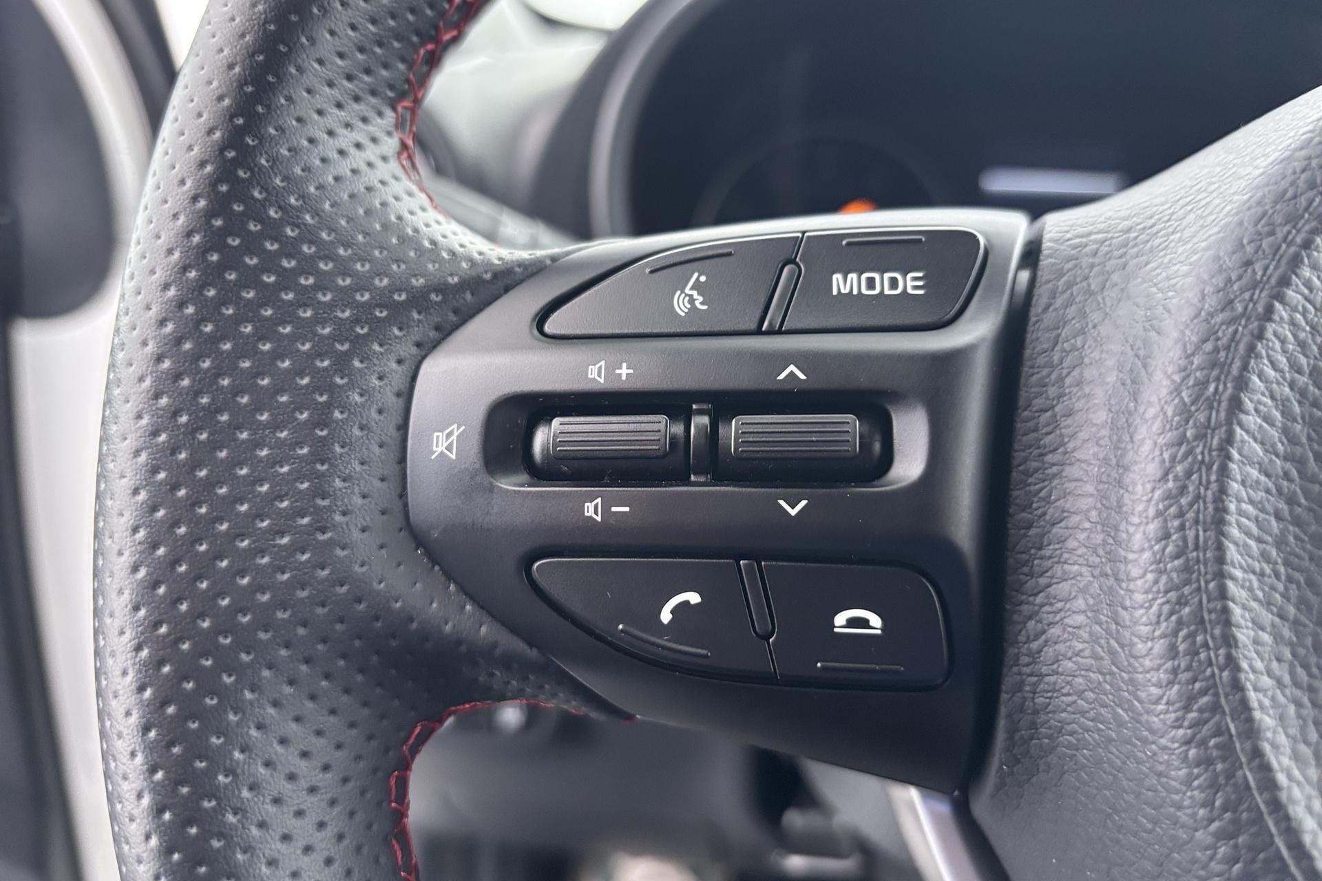 Foto 27 van Kia Picanto 1.0 DPi GT-Line Compacte allrounder met een spor