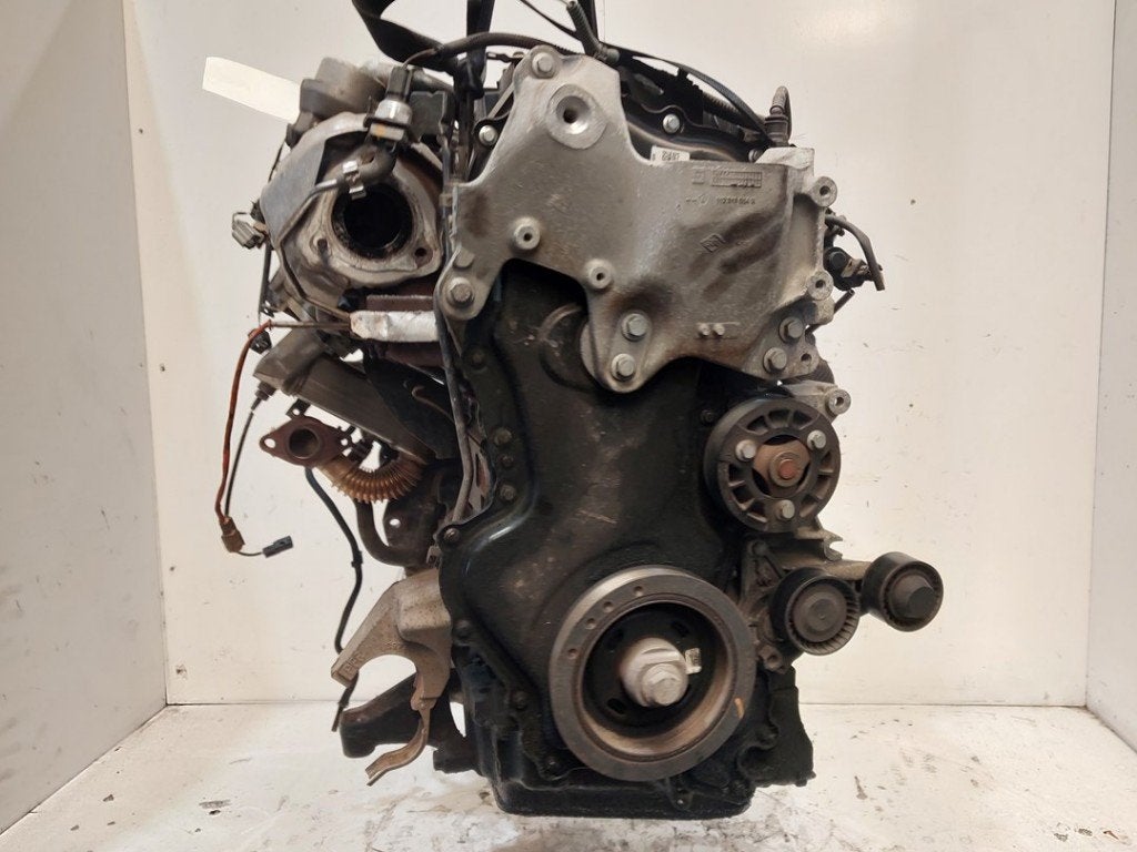 Motor Renault Trafic (1FL/2FL/3FL/4FL) 2015 8201537977, Gebruikt, Renault Deutschland AG, Dialog.deutschland@renault.de, Peter-Huppertz-Straße 5, Köln 51063, , Duitsland