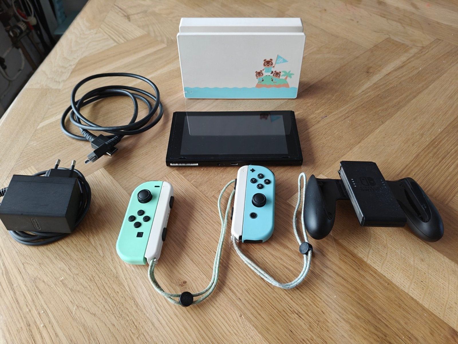 Nintendo Switch Animal Crossing Special Edition + Extra's, Ophalen, Gebruikt, Met 2 controllers, Switch 2019 Upgrade